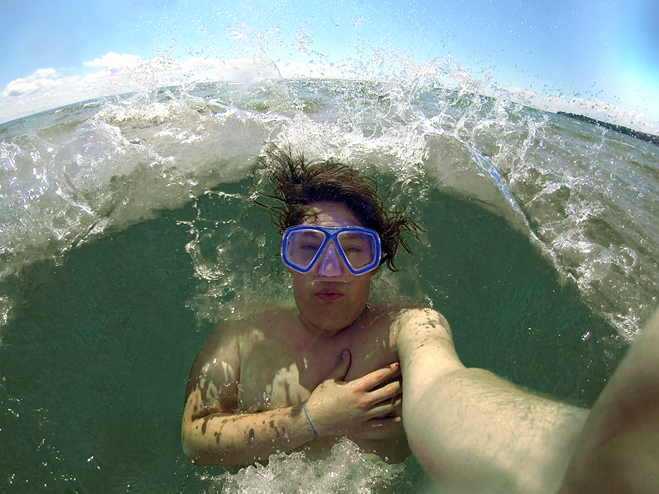 gopro pictures water