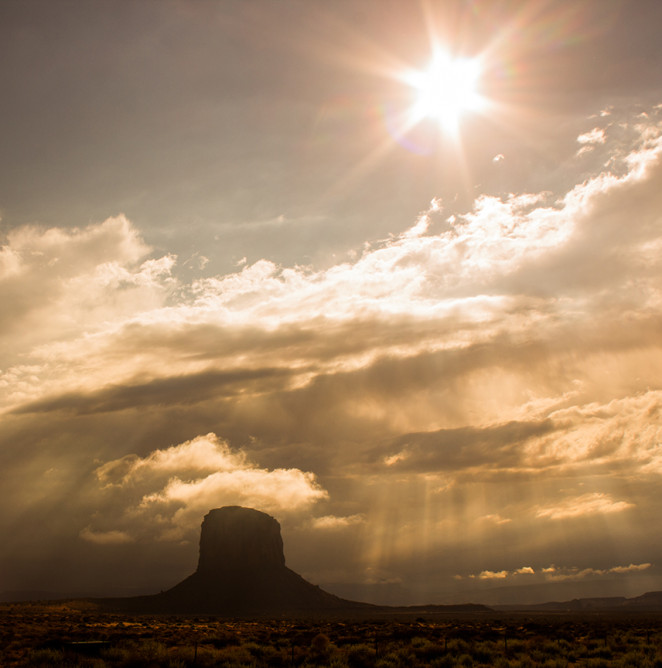 monument-valley-storm-hillaryfox