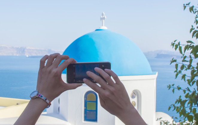 santorini-photo-crowds